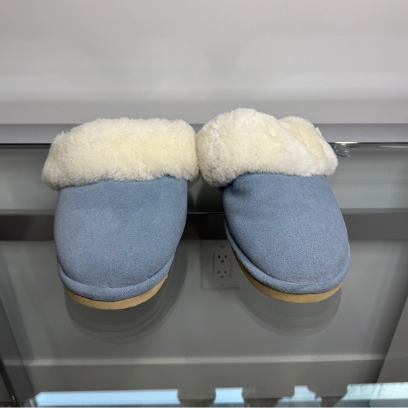 Sherpa Blue White Cozy Slippers - Picture 2 of 7